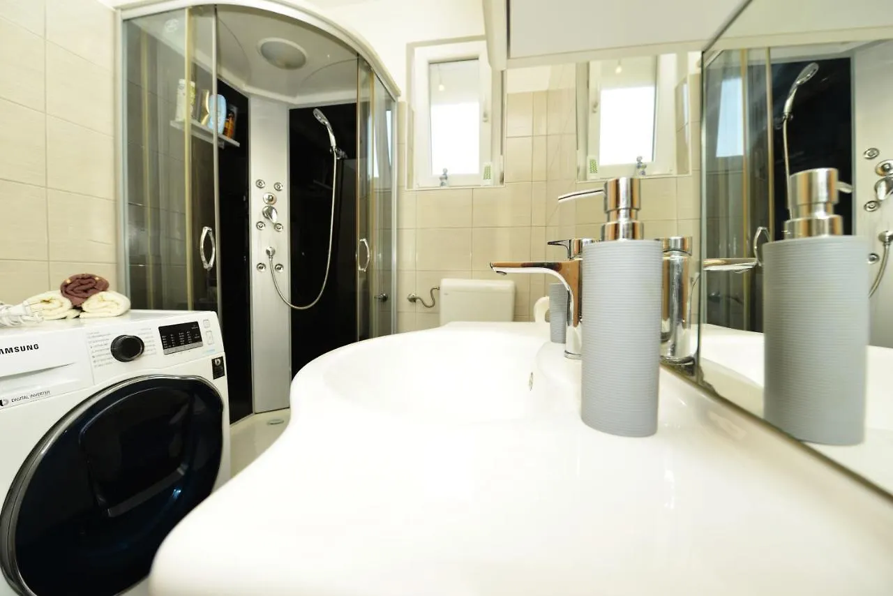 Apartman Lana Maslenica Apartment Jasenice