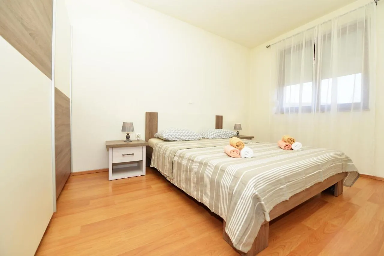 Apartman Lana Maslenica Apartment Jasenice  Jasenice (Zadar)