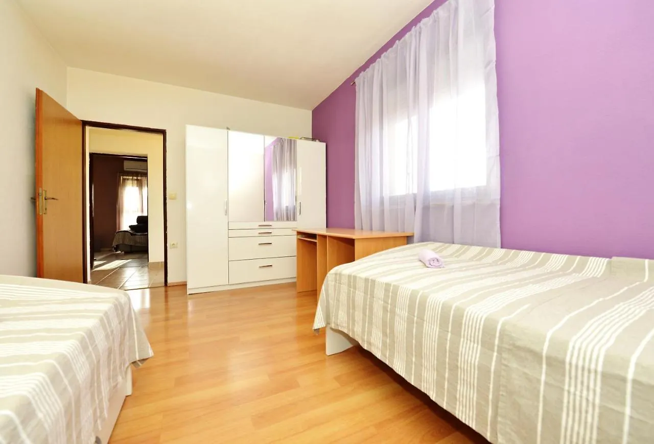 Apartman Lana Maslenica Apartment Jasenice  Croatia