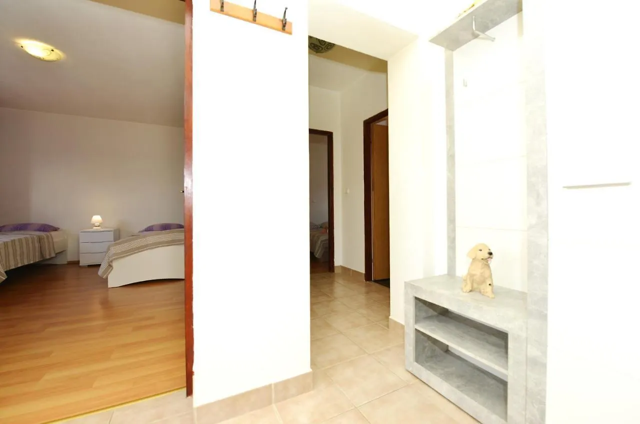Apartman Lana Maslenica Apartment Jasenice  Croatia